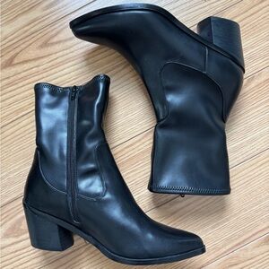 Dolce Vita Black Ankle Boots – Size 9 – 2.5” Block Heel